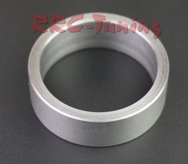 Spacer sleeve for crank shaft